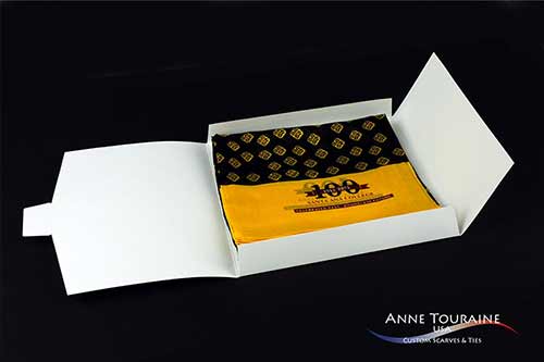 packaging-custom-scarves-custom-pocket-squares